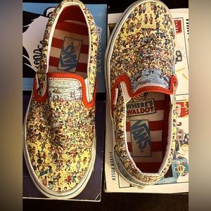 VANS 4 1/2 or 6 Where’s Waldo? Like NEW